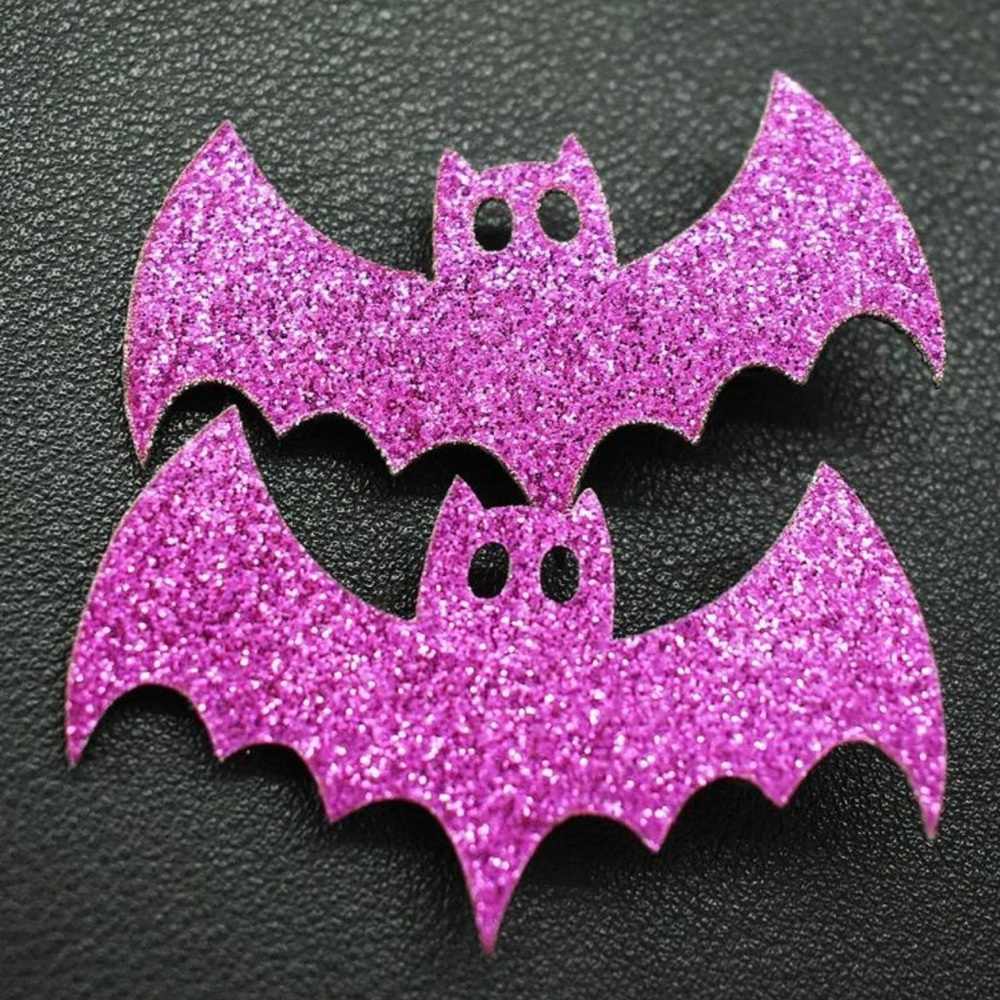 🦇 Adorable Pair Of Glitter Bat Hair Clips 🦇